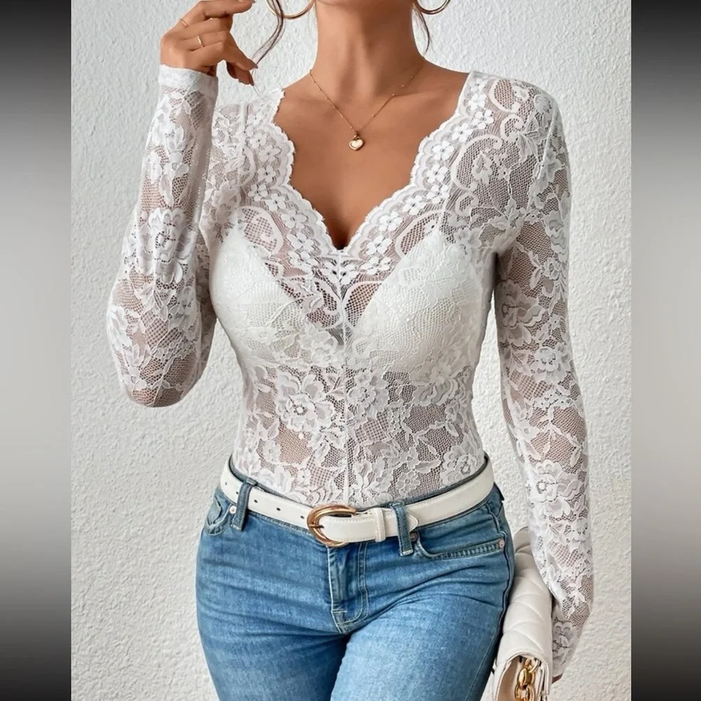 Boho floral lace long sleeve fitted top